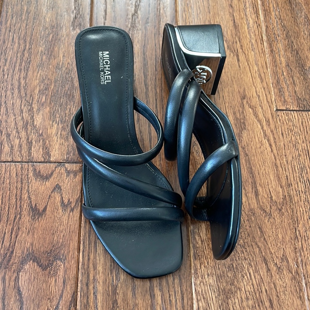 Michael Kors Sandal Black Size 7